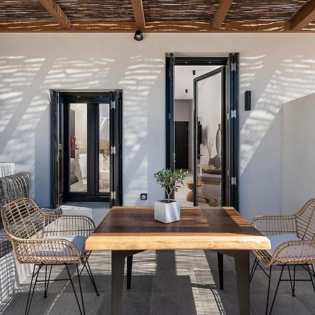 Athina Milos Suites Adamantas  Buitenkant foto