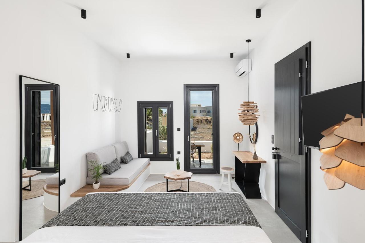 Athina Milos Suites Adamantas  Buitenkant foto