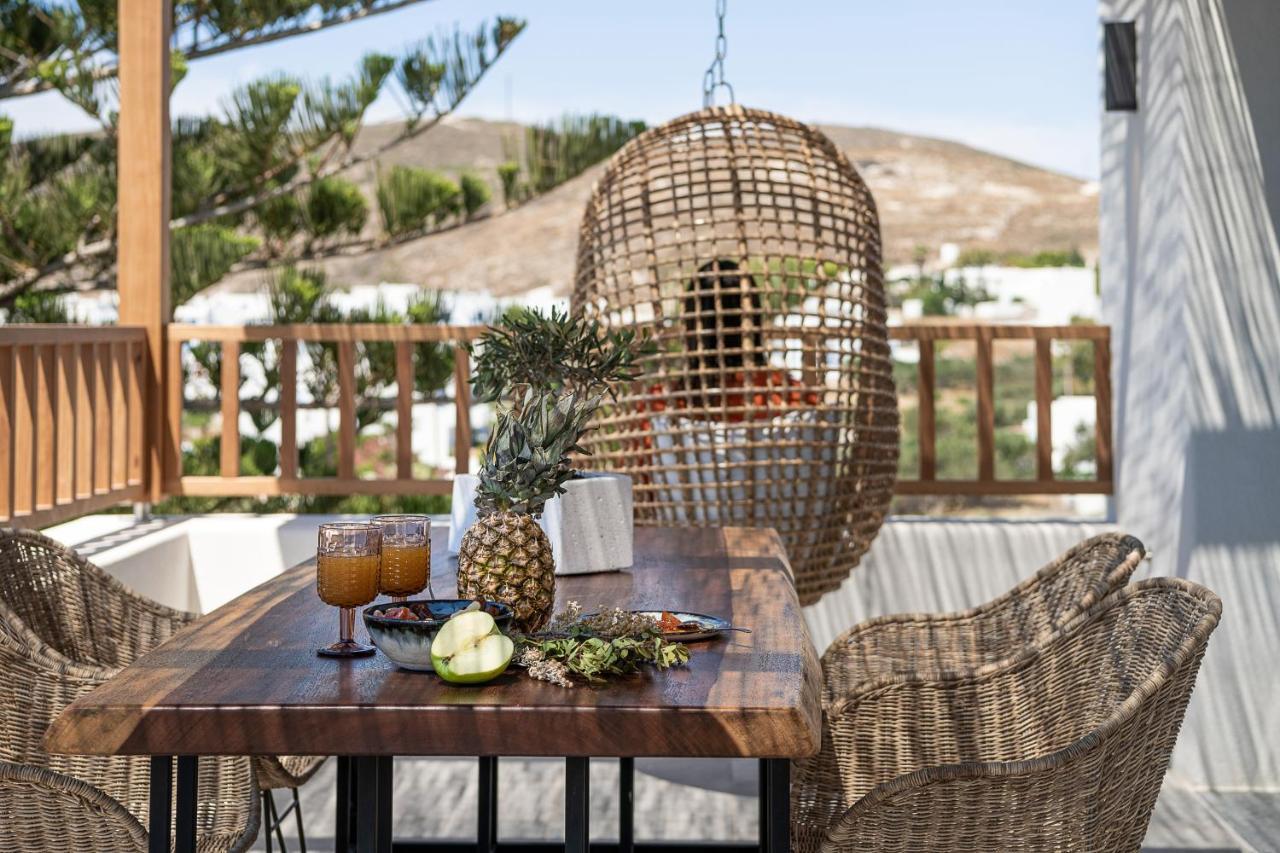 Athina Milos Suites Adamantas  Buitenkant foto
