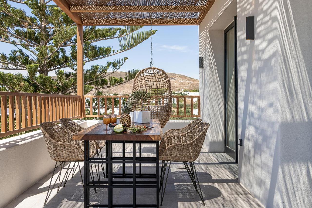 Athina Milos Suites Adamantas  Buitenkant foto