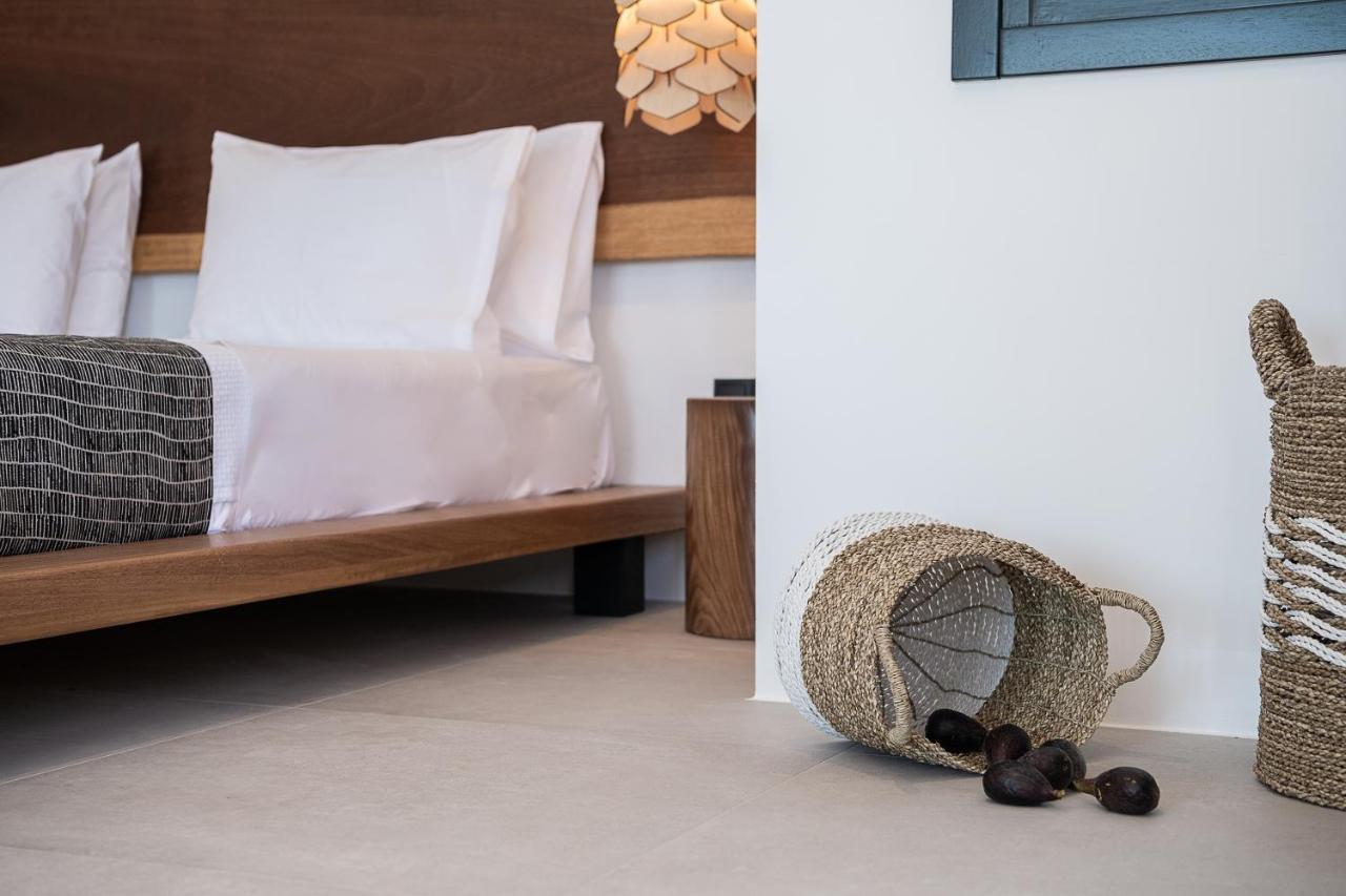 Athina Milos Suites Adamantas  Buitenkant foto