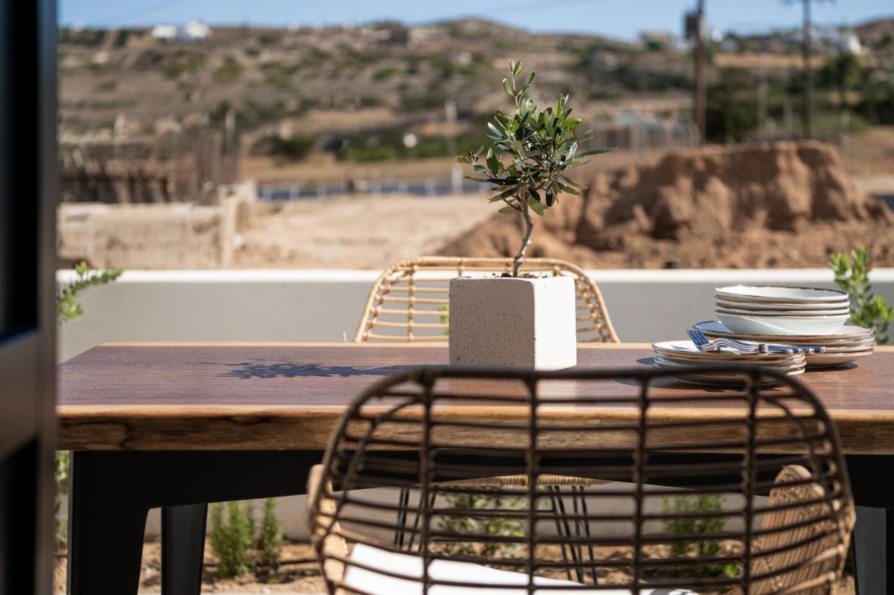 Athina Milos Suites Adamantas  Buitenkant foto