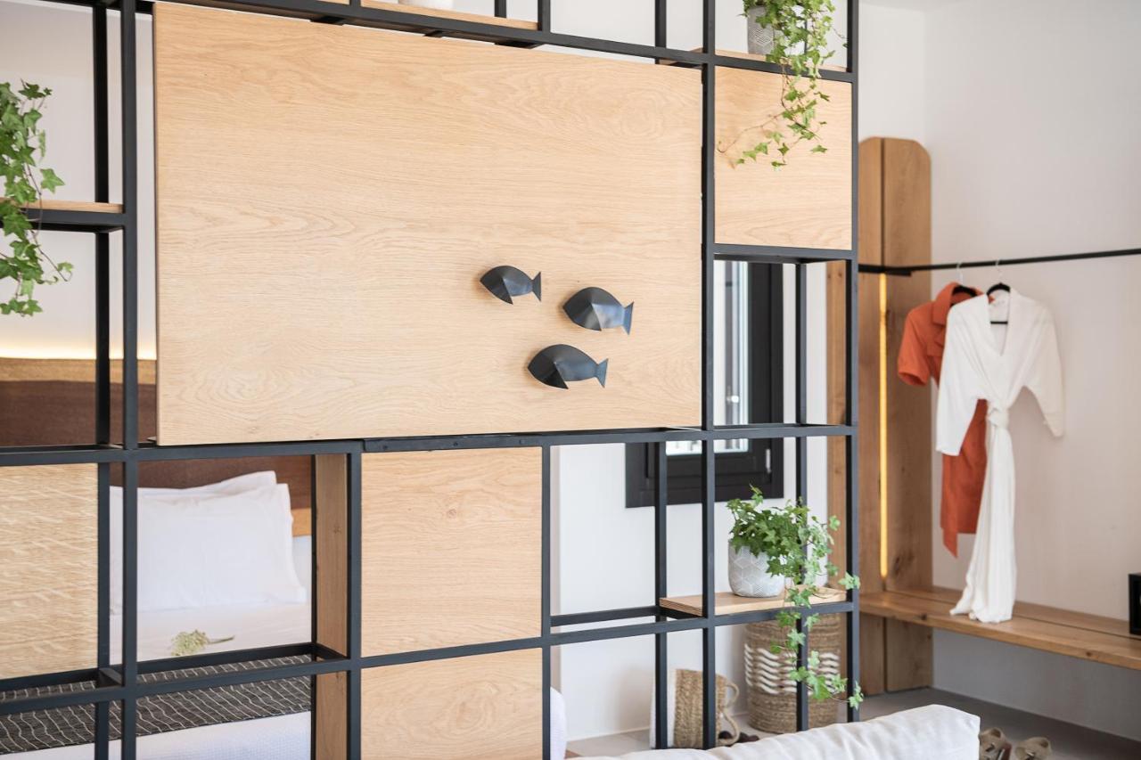 Athina Milos Suites Adamantas  Buitenkant foto