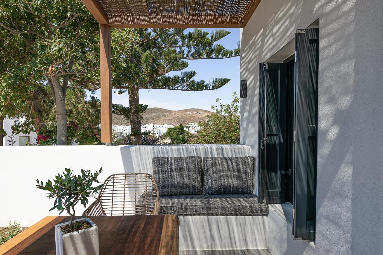 Athina Milos Suites Adamantas  Buitenkant foto